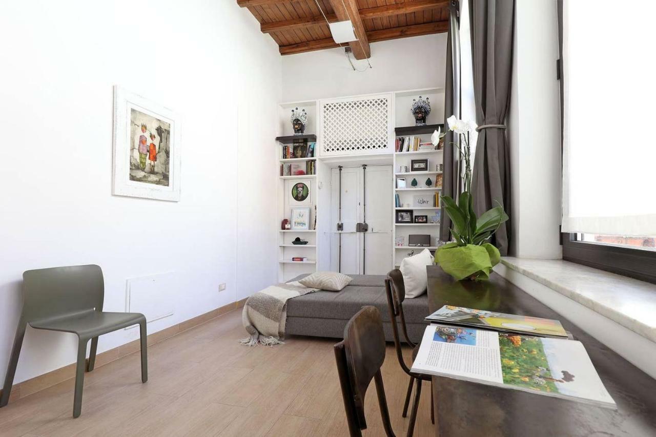 Luxury House Colosseo โรม ภายนอก รูปภาพ