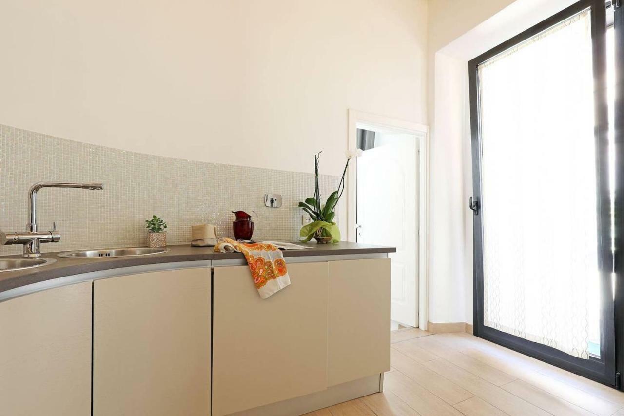 Luxury House Colosseo โรม ภายนอก รูปภาพ