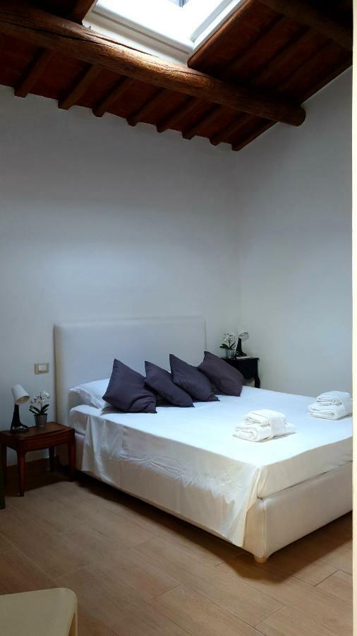 Luxury House Colosseo โรม ภายนอก รูปภาพ